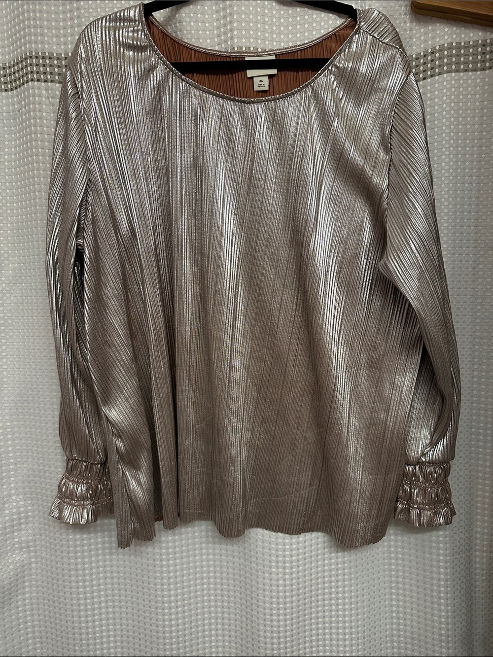 Ava & Viv Metallic Silver Pleated Long Sleeve Top